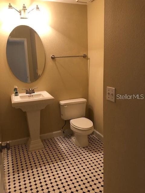 Condominium at 2035 DIXIE BELLE DR #2035T, ORLANDO, photo 8 of 15