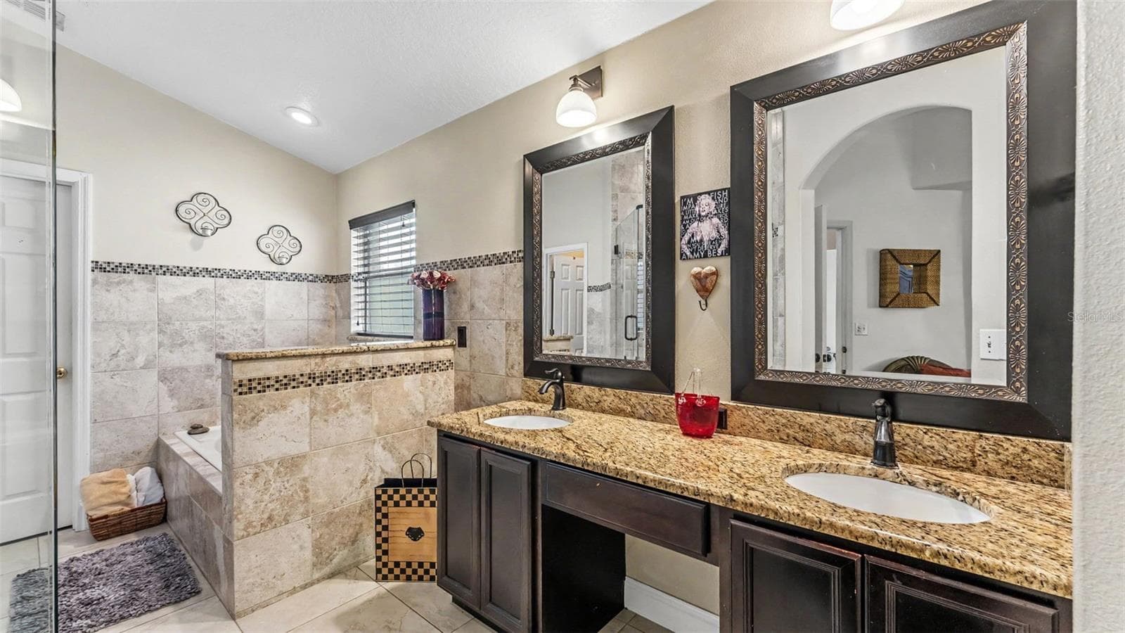 Primary Bathroom Ensuite - 126 KING GEORGE DR, DAVENPORT