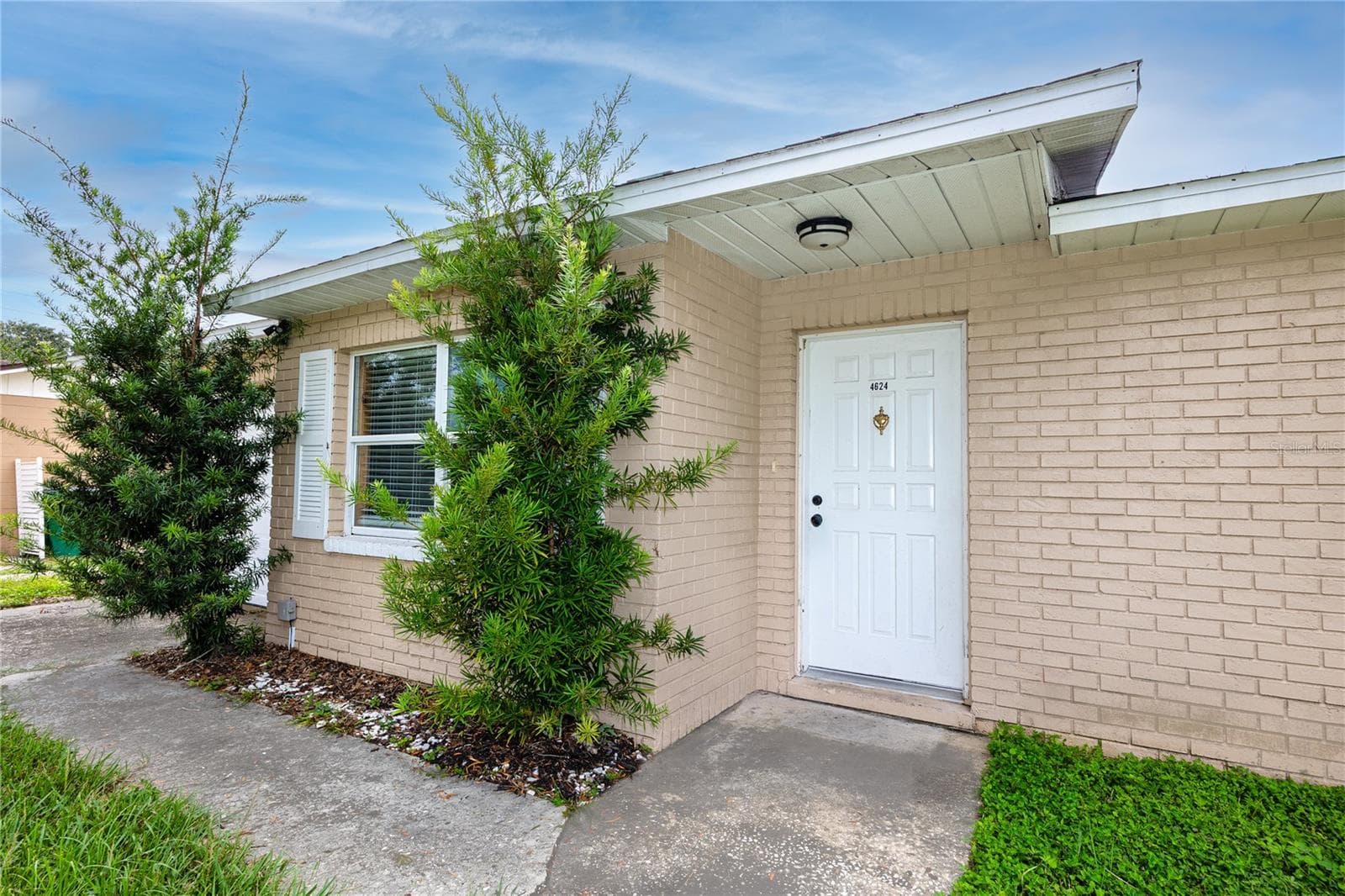 Single Family Residence at 4624 WISTERIA DR, ZEPHYRHILLS, photo 6 of 45