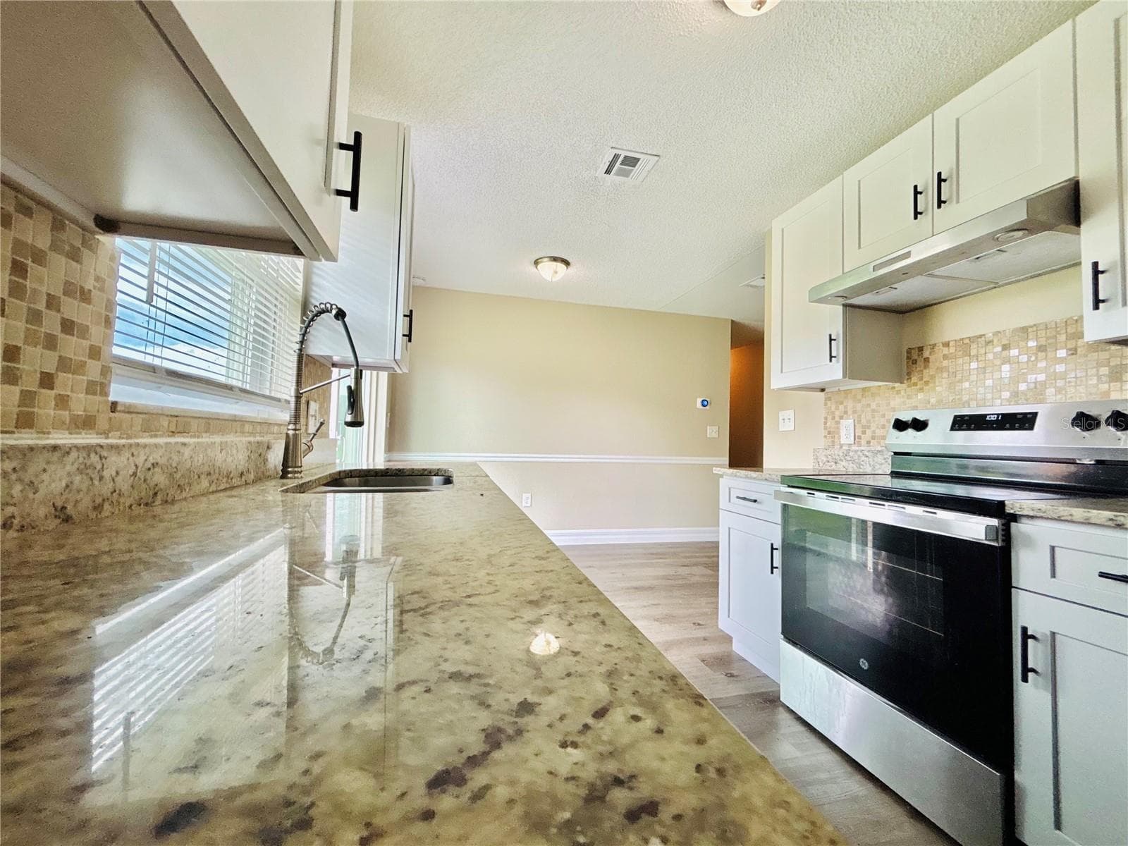 Half Duplex at 504 BLACKBIRD LN #A, POINCIANA, photo 9 of 22