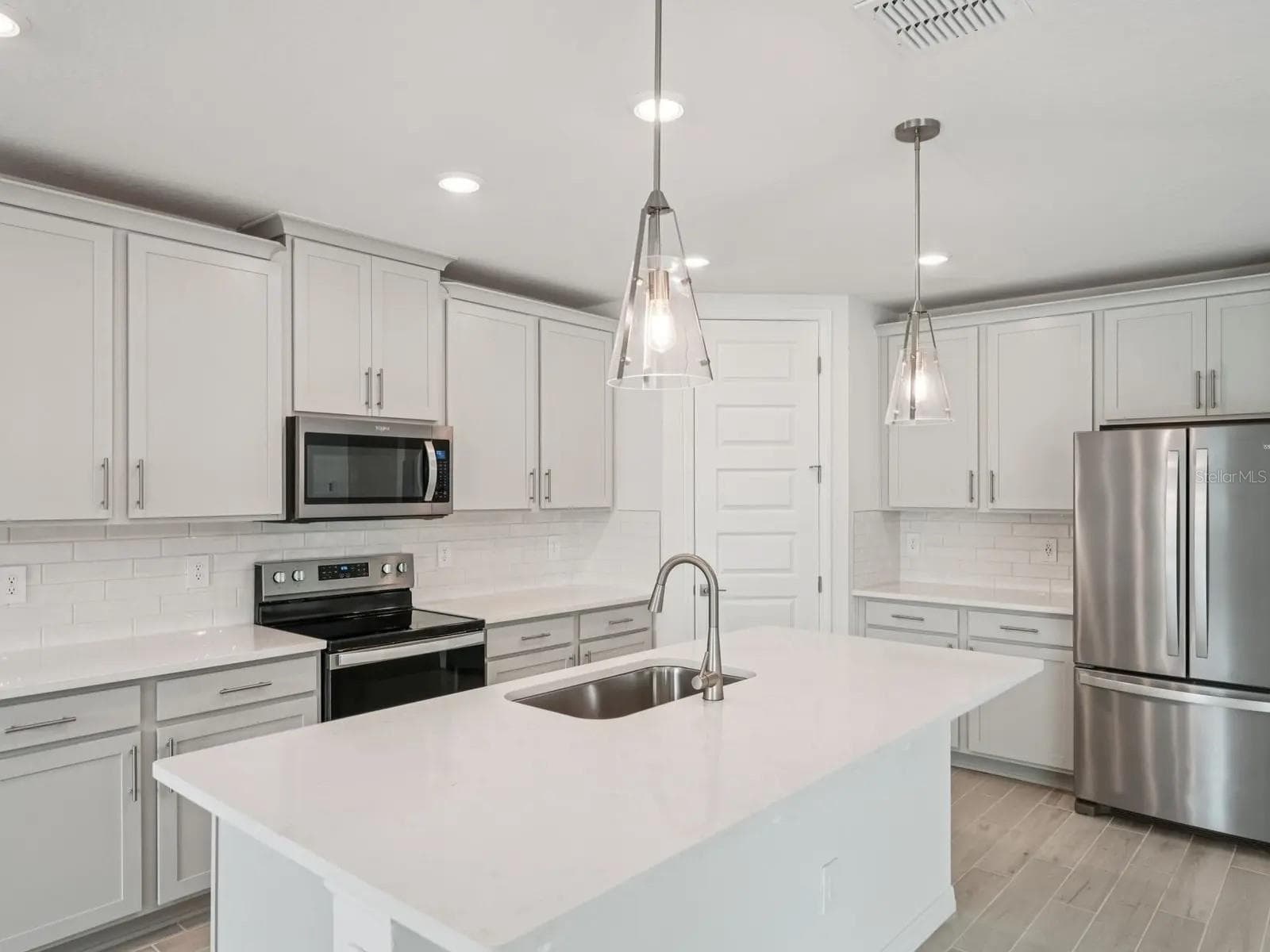 Single Family Residence at 3313 ORCHARD LOOP, BARTOW, photo 3 of 16