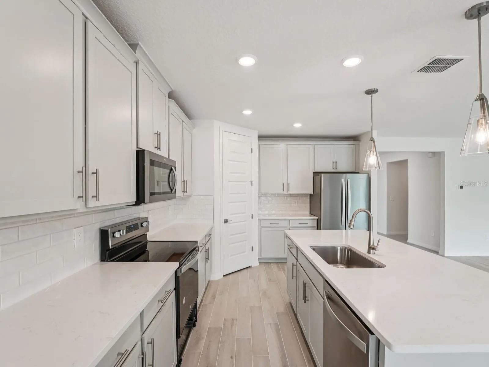 Single Family Residence at 3313 ORCHARD LOOP, BARTOW, photo 5 of 16