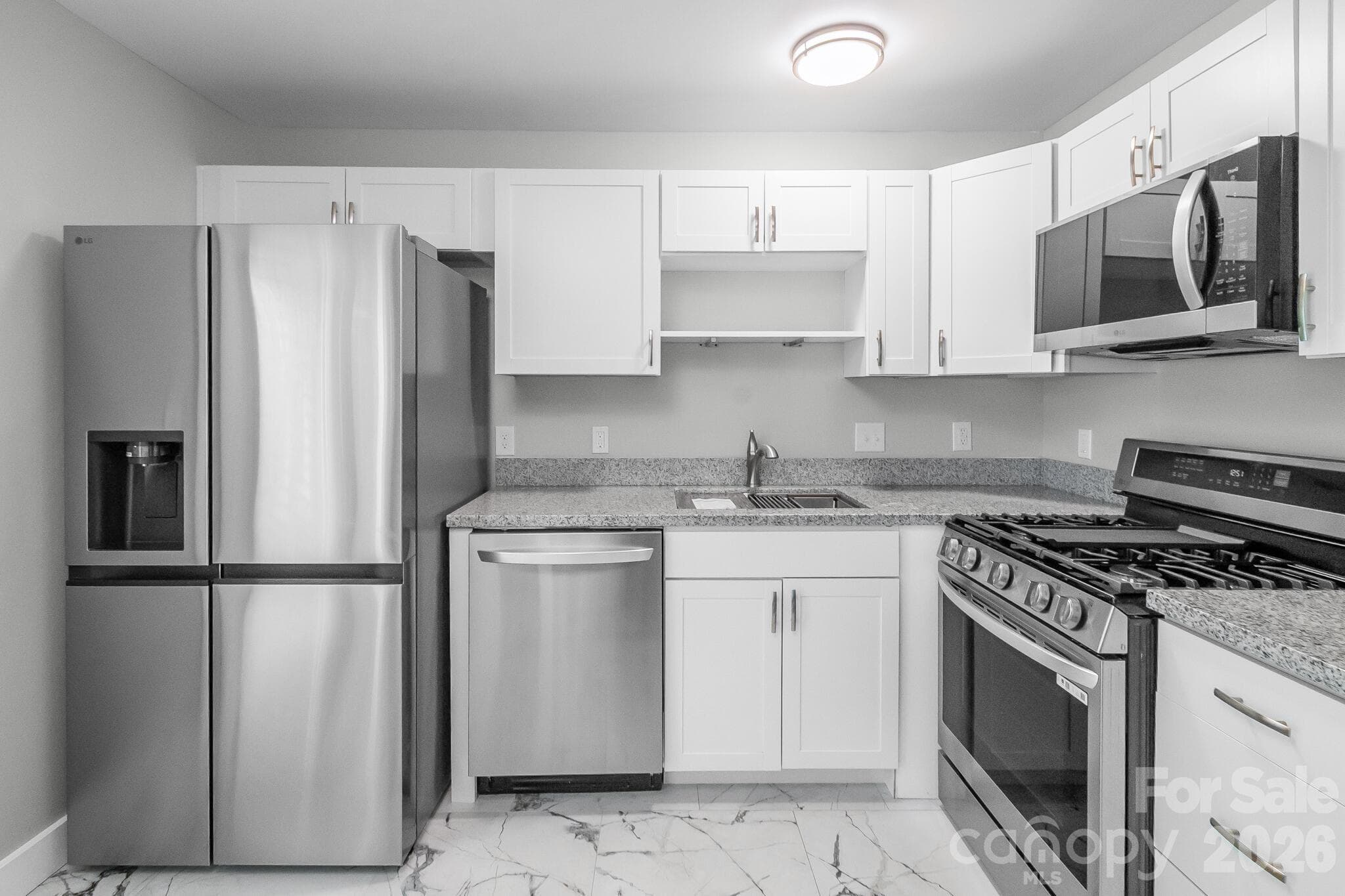 Condominium at 3105 Erskine Drive, Charlotte, photo 4 of 31