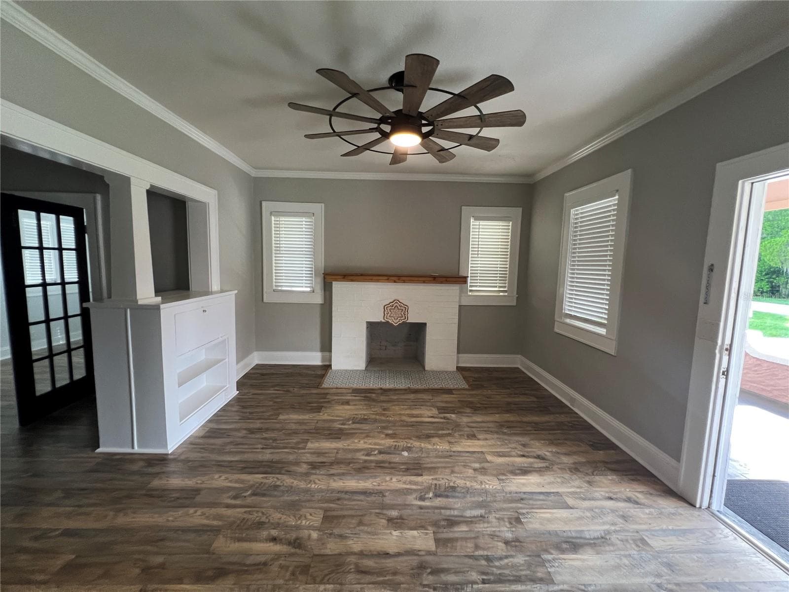 Living Room - 494 BRAINARD AVE, UMATILLA