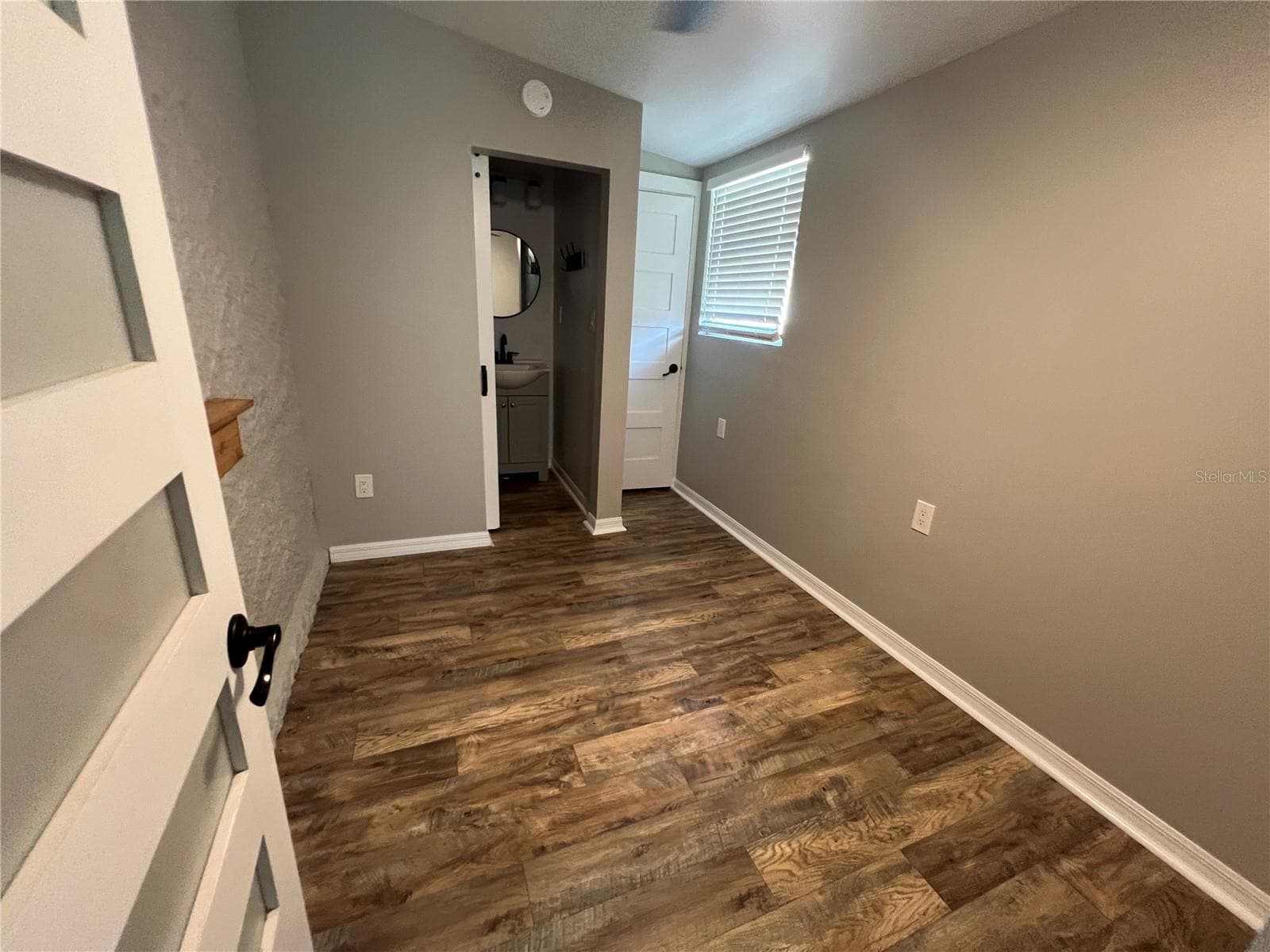 Back bedroom with 1/2 bath - 494 BRAINARD AVE, UMATILLA