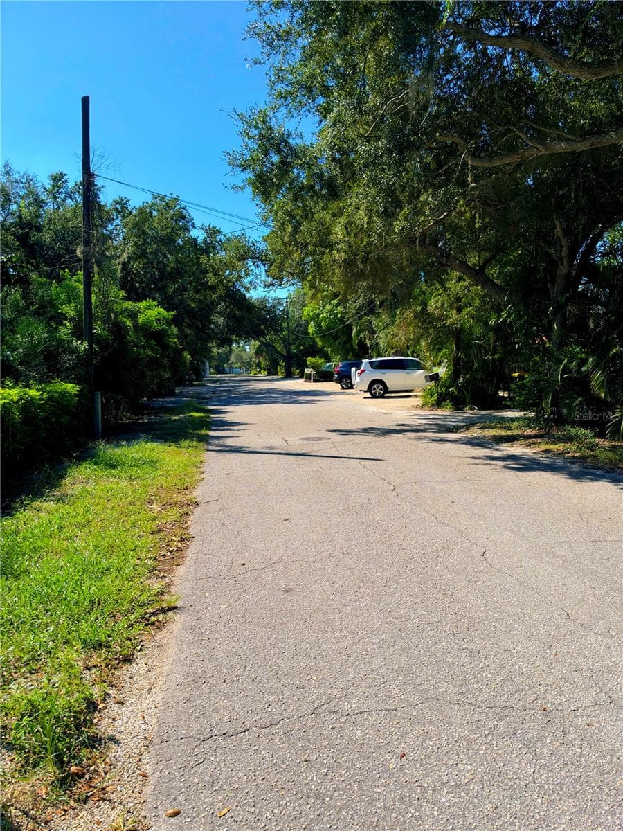 Land at 2423 HICKORY AVE, SARASOTA, photo 7 of 8