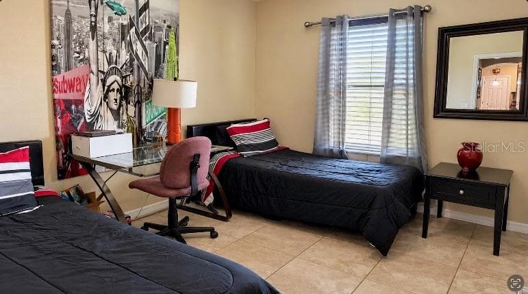 Single Family Residence at 2921 CASABELLA DR, KISSIMMEE, photo 2 of 20