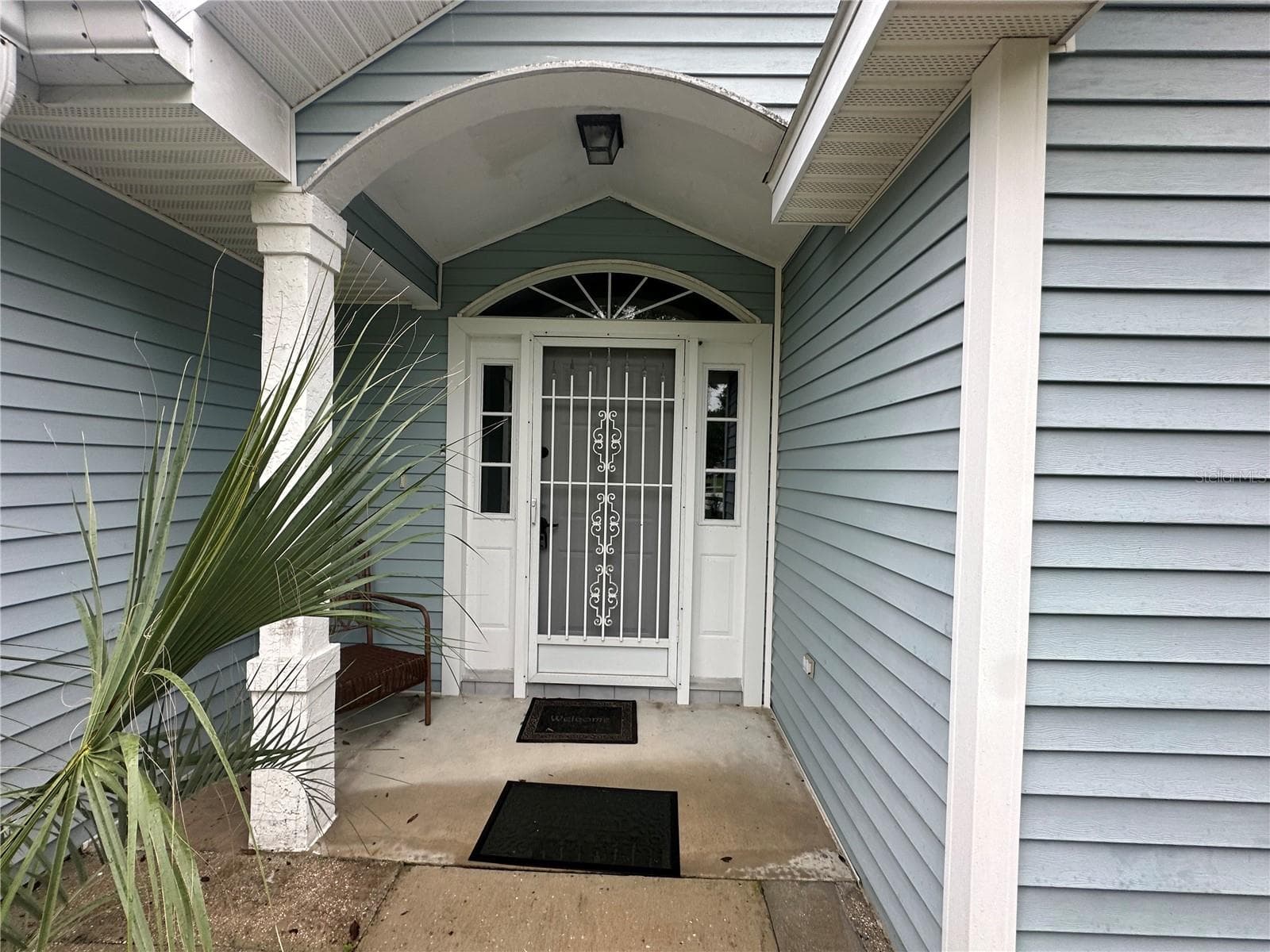 Front Porch - 10816 SW 83RD AVE, OCALA