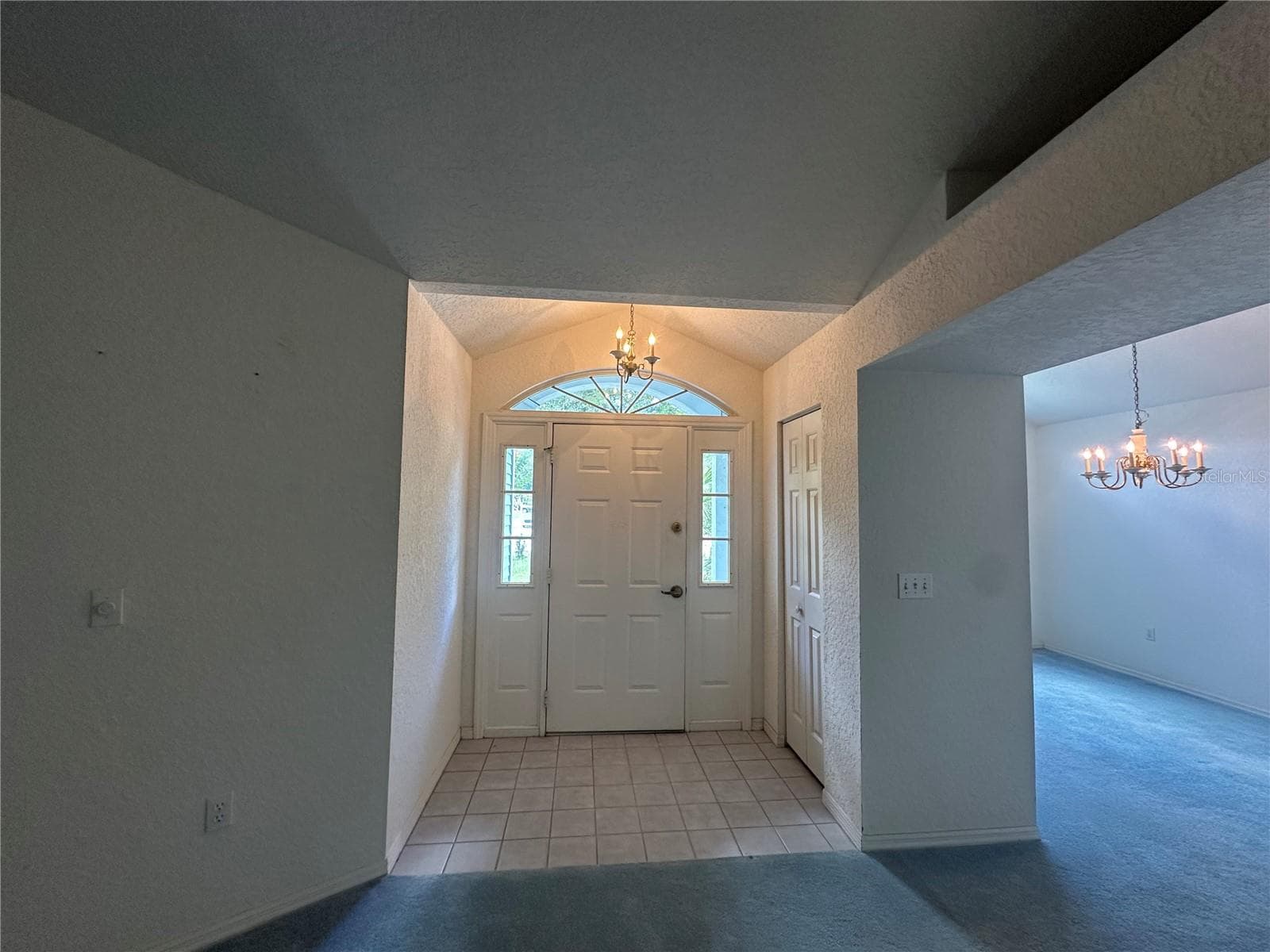 Entry with coat closet - 10816 SW 83RD AVE, OCALA