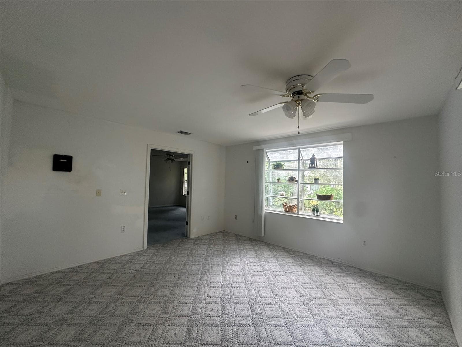 Master Sitting room - 10816 SW 83RD AVE, OCALA