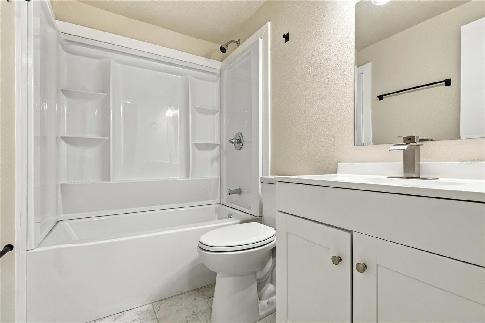 Duplex at 4212 9TH ST E, BRADENTON, photo 9 of 32