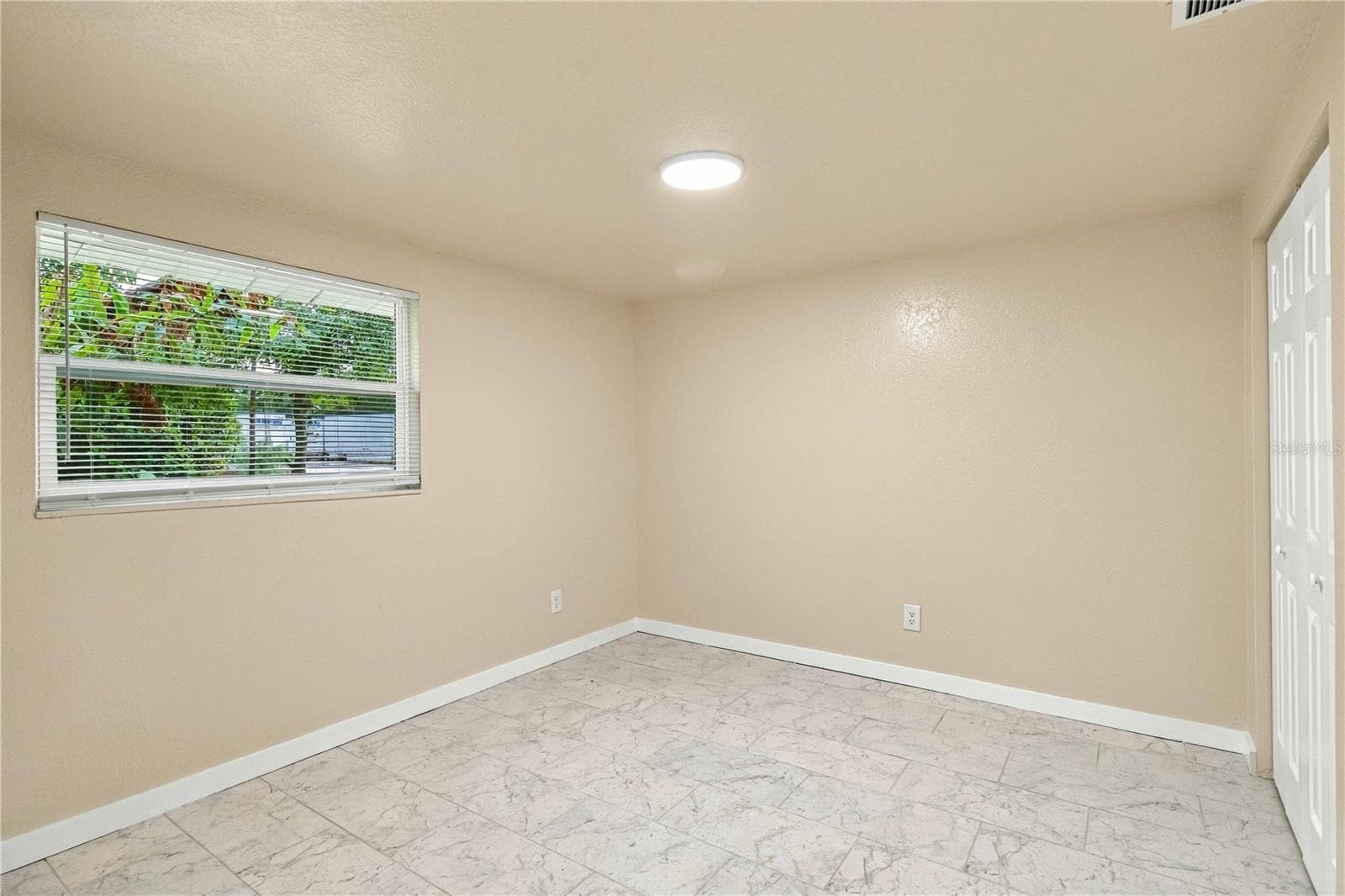 Duplex at 4212 9TH ST E, BRADENTON, photo 10 of 32