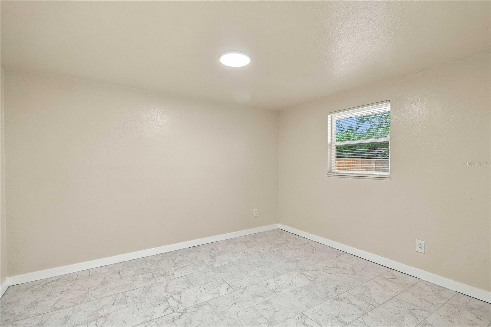 Duplex at 4212 9TH ST E, BRADENTON, photo 14 of 32