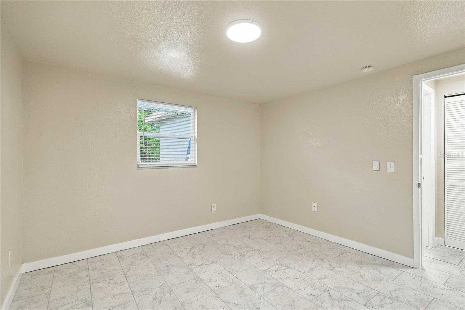 Duplex at 4212 9TH ST E, BRADENTON, photo 17 of 32