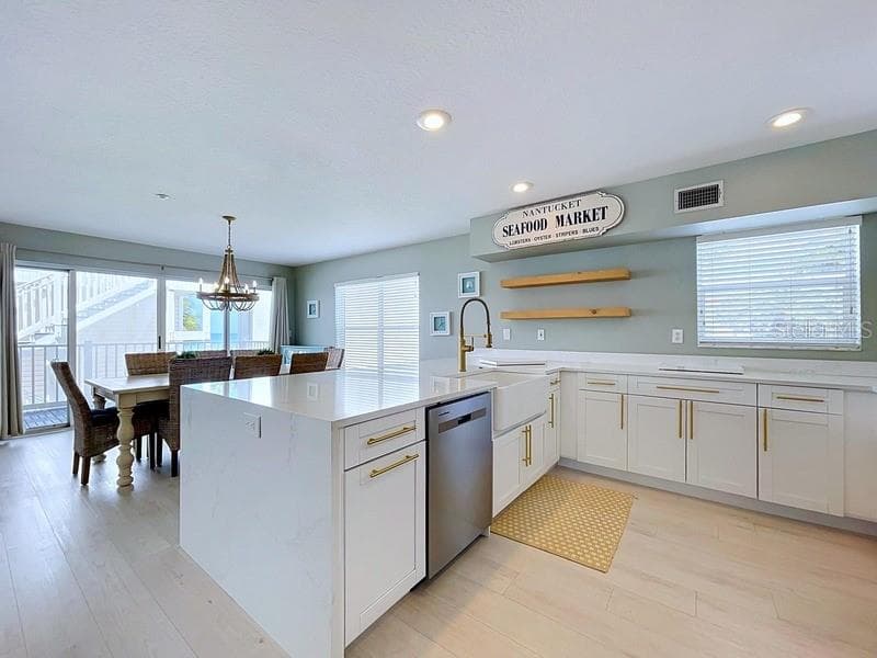 Condominium at 504 GULF BLVD #101, INDIAN ROCKS BEACH, photo 16 of 27