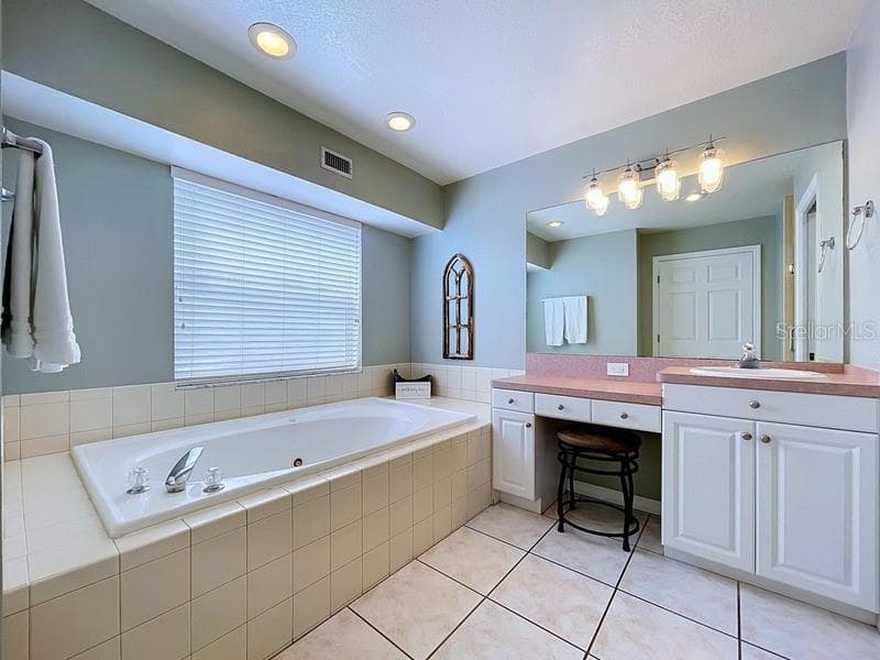 Condominium at 504 GULF BLVD #101, INDIAN ROCKS BEACH, photo 22 of 27