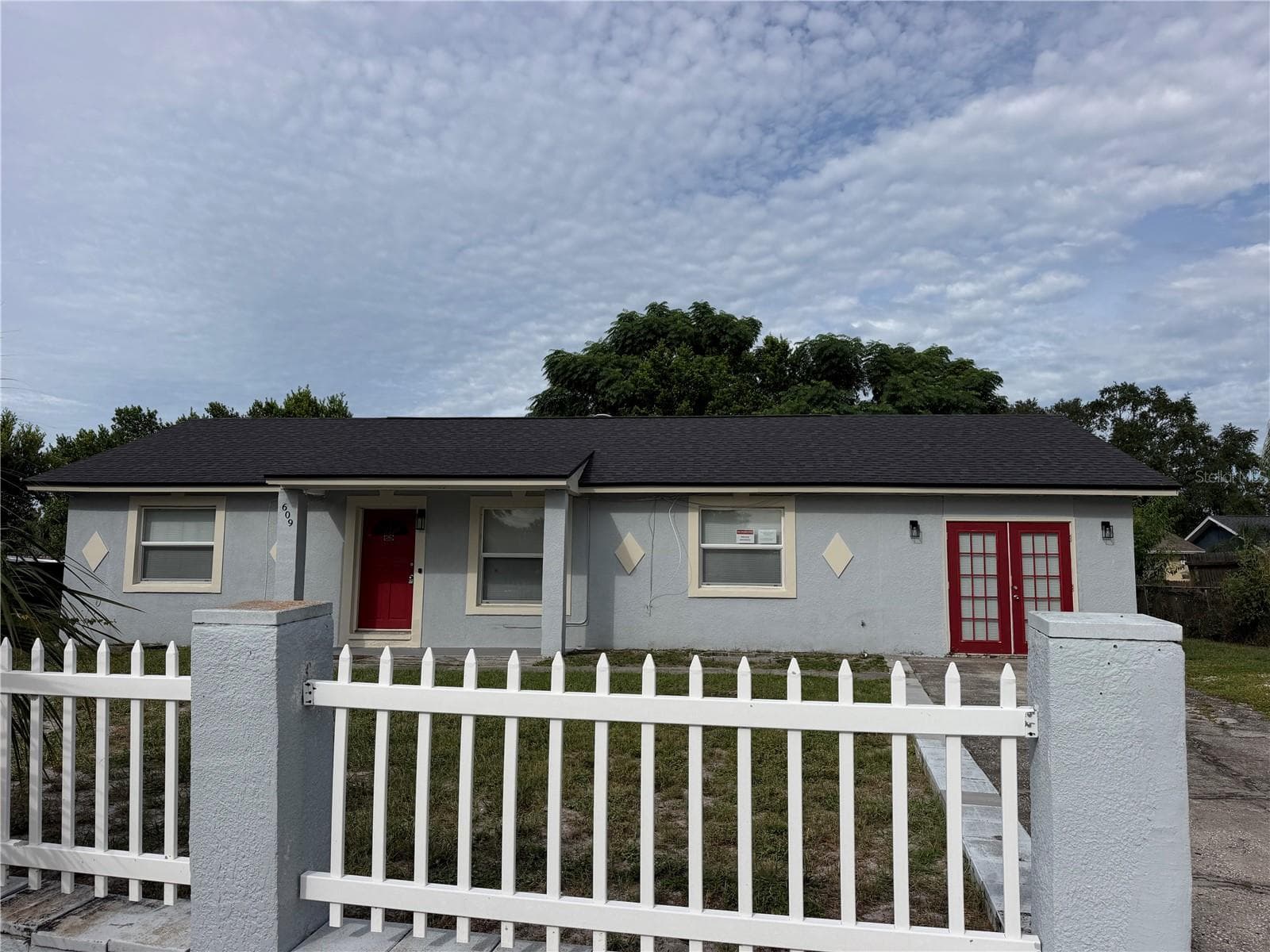 609 MAGGIE CIR