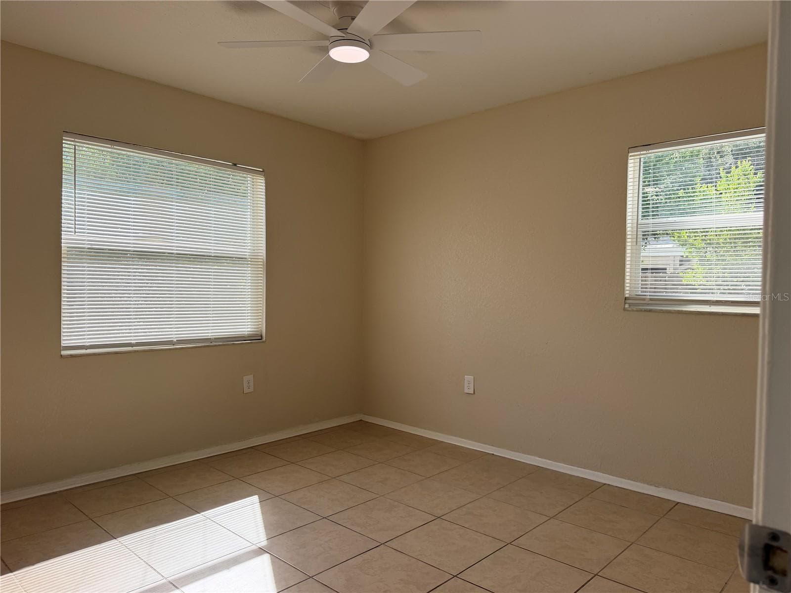 Bedroom 2 - 609 MAGGIE CIR, WINTER HAVEN