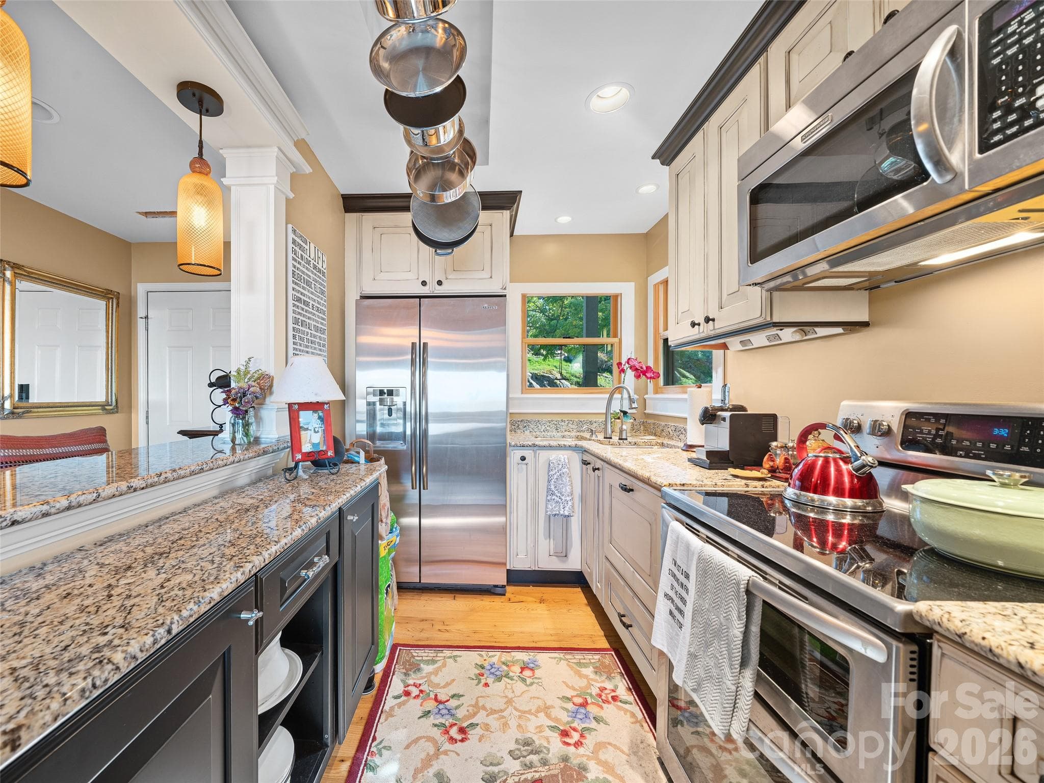 Kitchen - SS appliances - 80 Slickrock Road, Burnsville