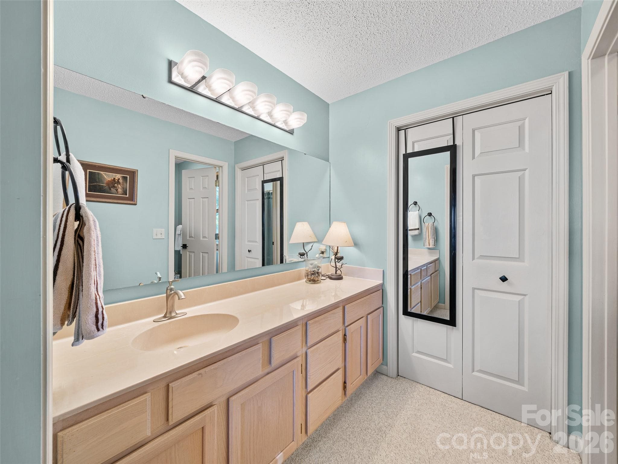 Fullbath - 80 Slickrock Road, Burnsville