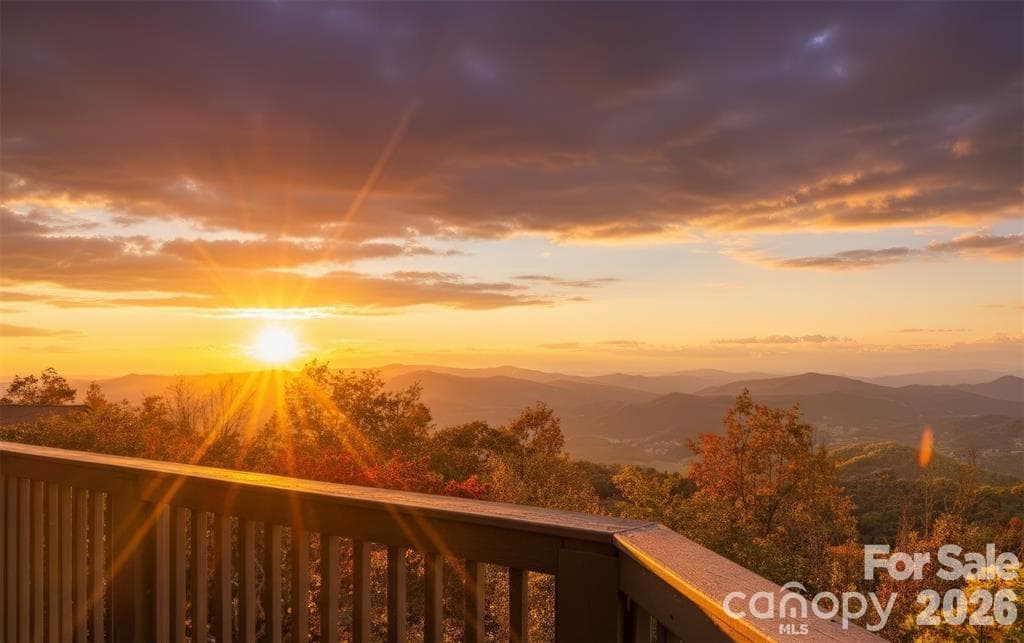 Embrace a blanket of calm as you soak in breathtaking sunsets each evening! - 80 Slickrock Road, Burnsville