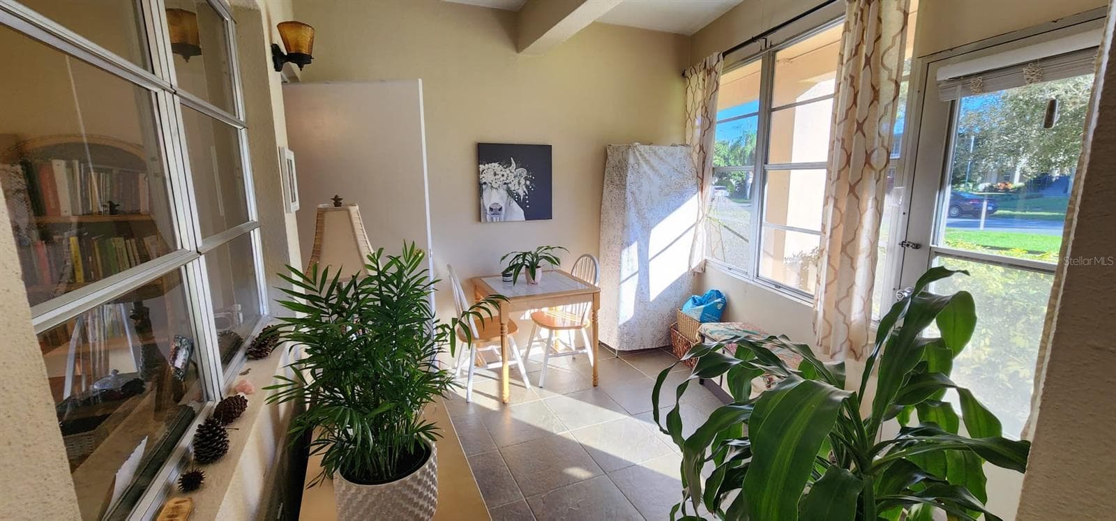 Condominium at 445 32ND AVE N #W104, ST PETERSBURG, photo 3 of 8