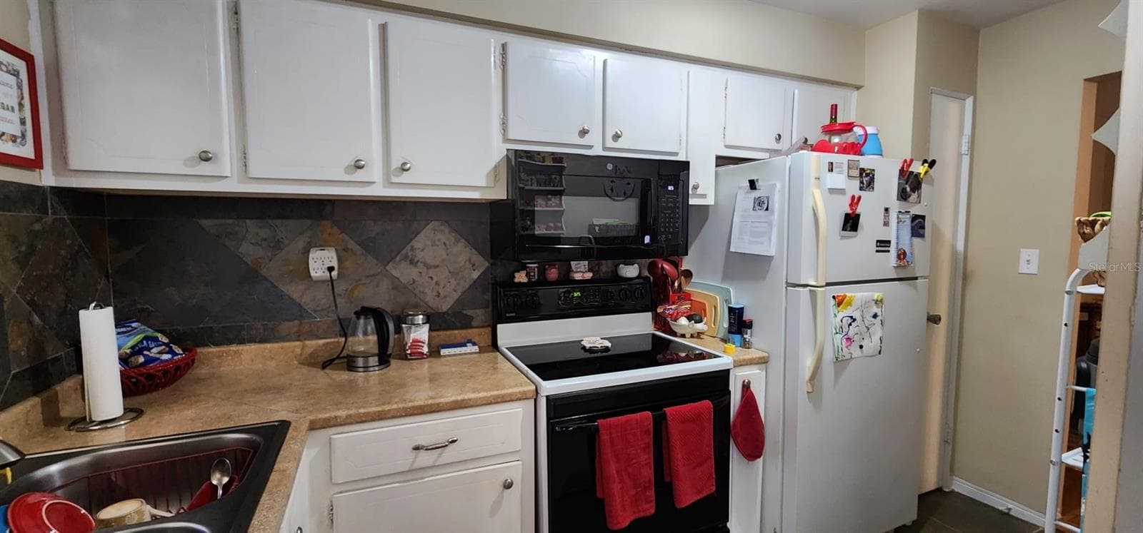 Condominium at 445 32ND AVE N #W104, ST PETERSBURG, photo 7 of 8