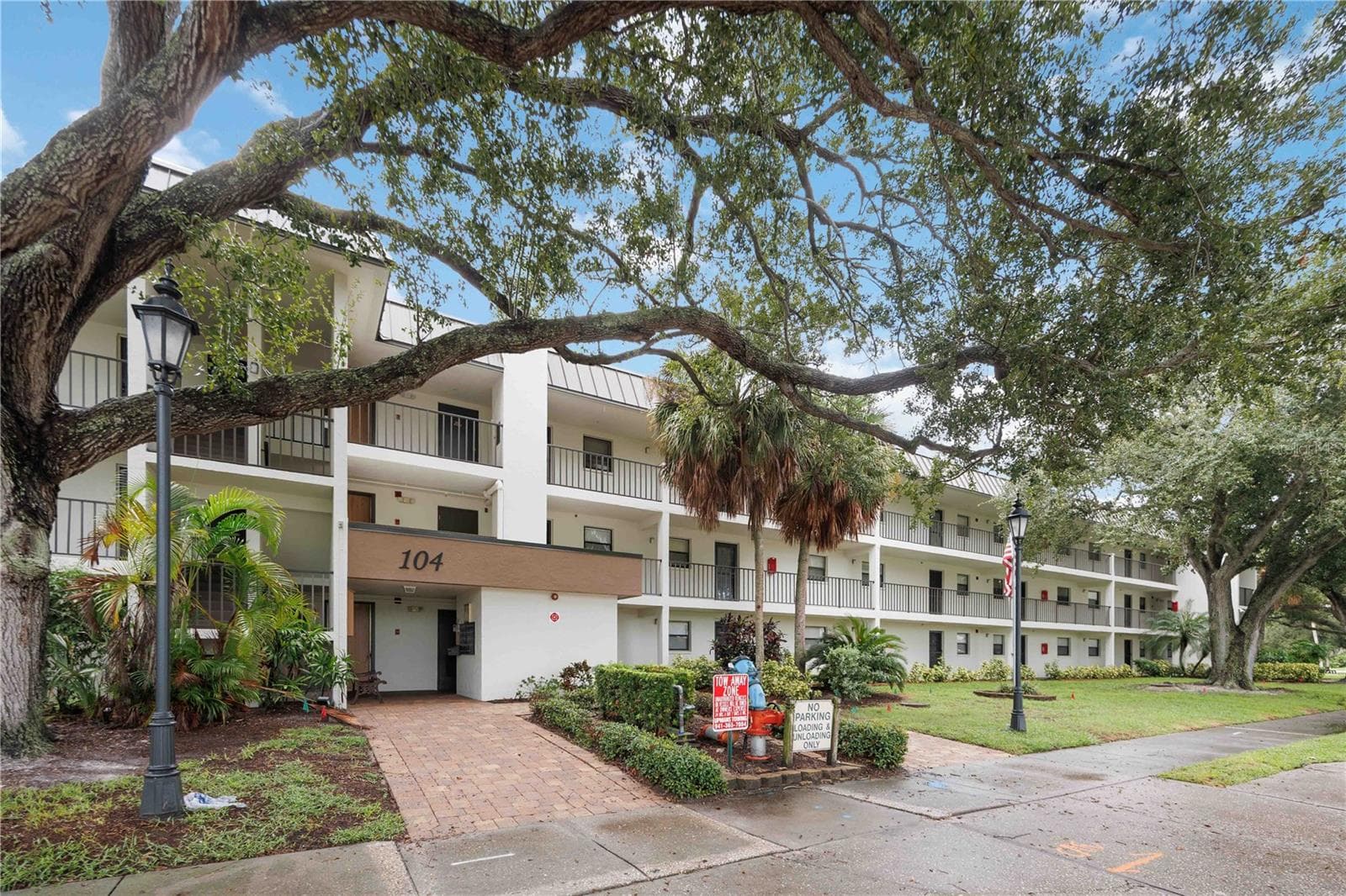 104 CAPRI ISLES BLVD #301