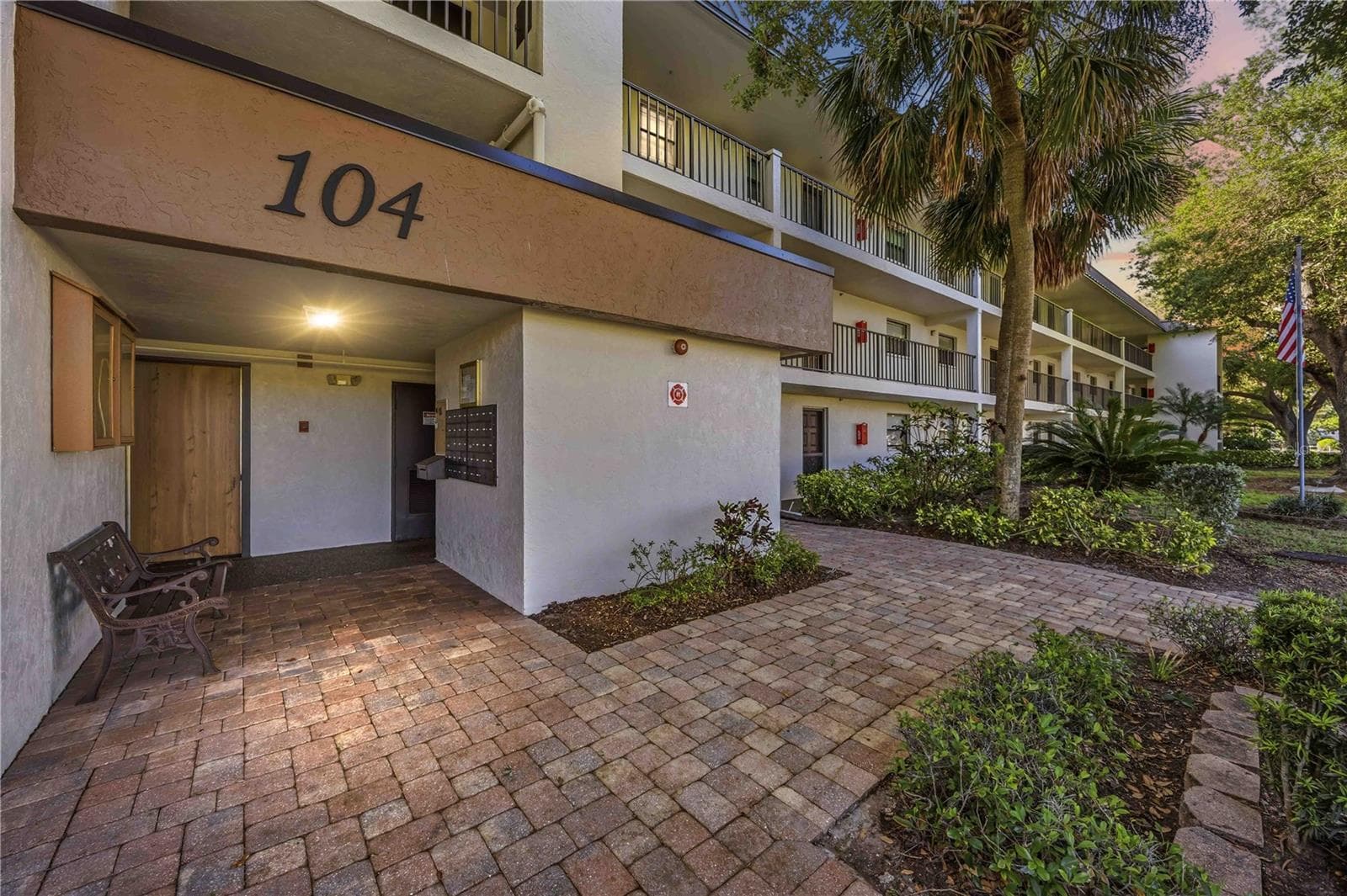 Condominium at 104 CAPRI ISLES BLVD #301, VENICE, photo 3 of 28