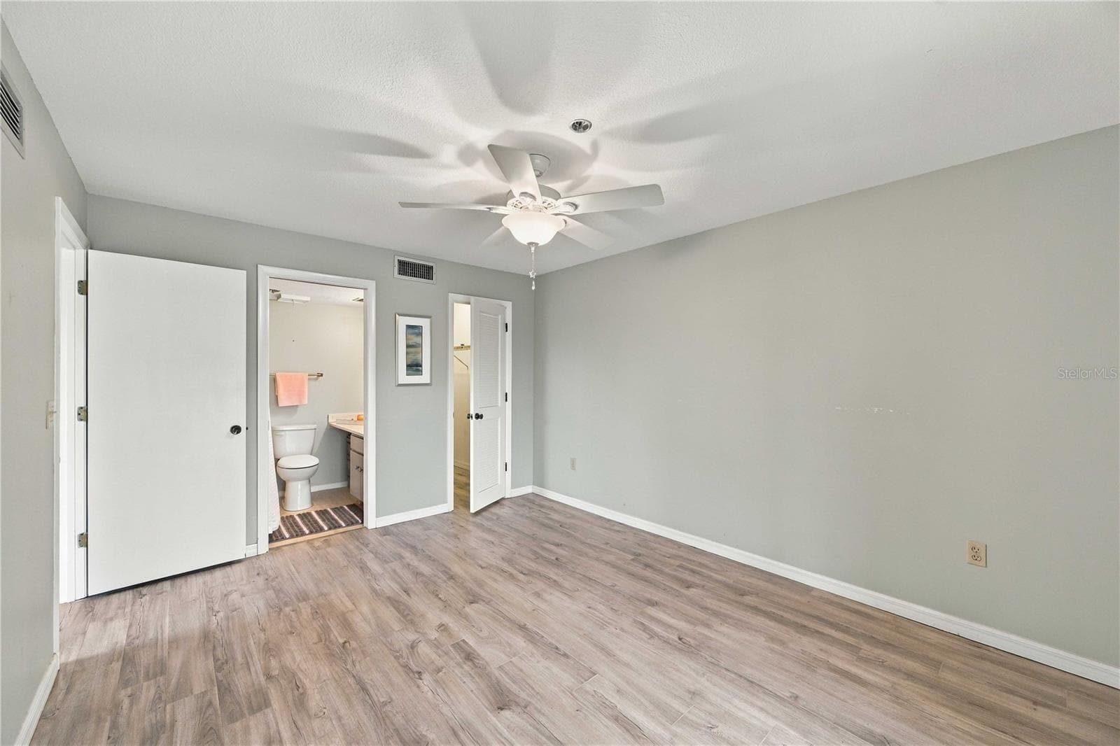 Condominium at 104 CAPRI ISLES BLVD #301, VENICE, photo 13 of 28