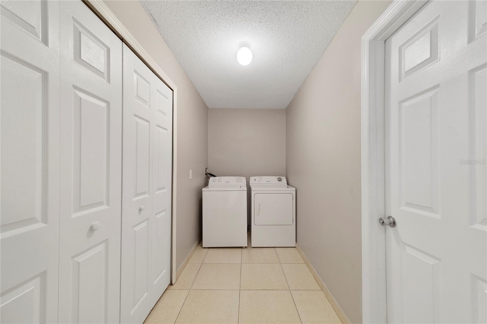 Single Family Residence at 1163 PERPIGNAN CT, KISSIMMEE, photo 8 of 25