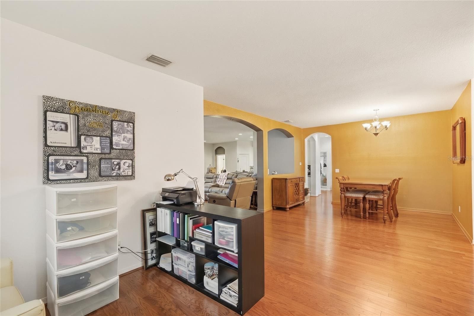 Single Family Residence at 1314 EMERALD HILL WAY, VALRICO, photo 7 of 18