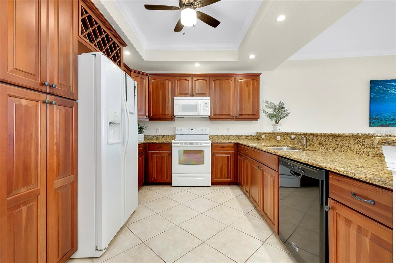 Condominium at 3314 WOOD THRUSH DR #124, PUNTA GORDA, photo 9 of 37