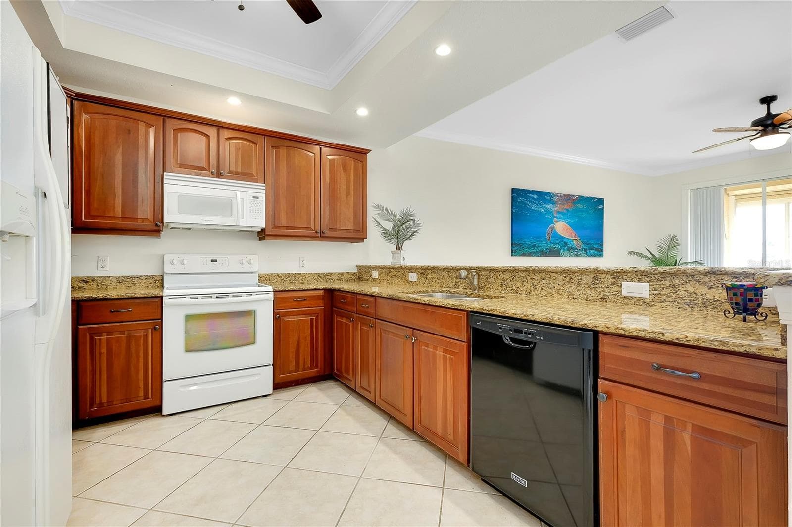 Condominium at 3314 WOOD THRUSH DR #124, PUNTA GORDA, photo 11 of 37