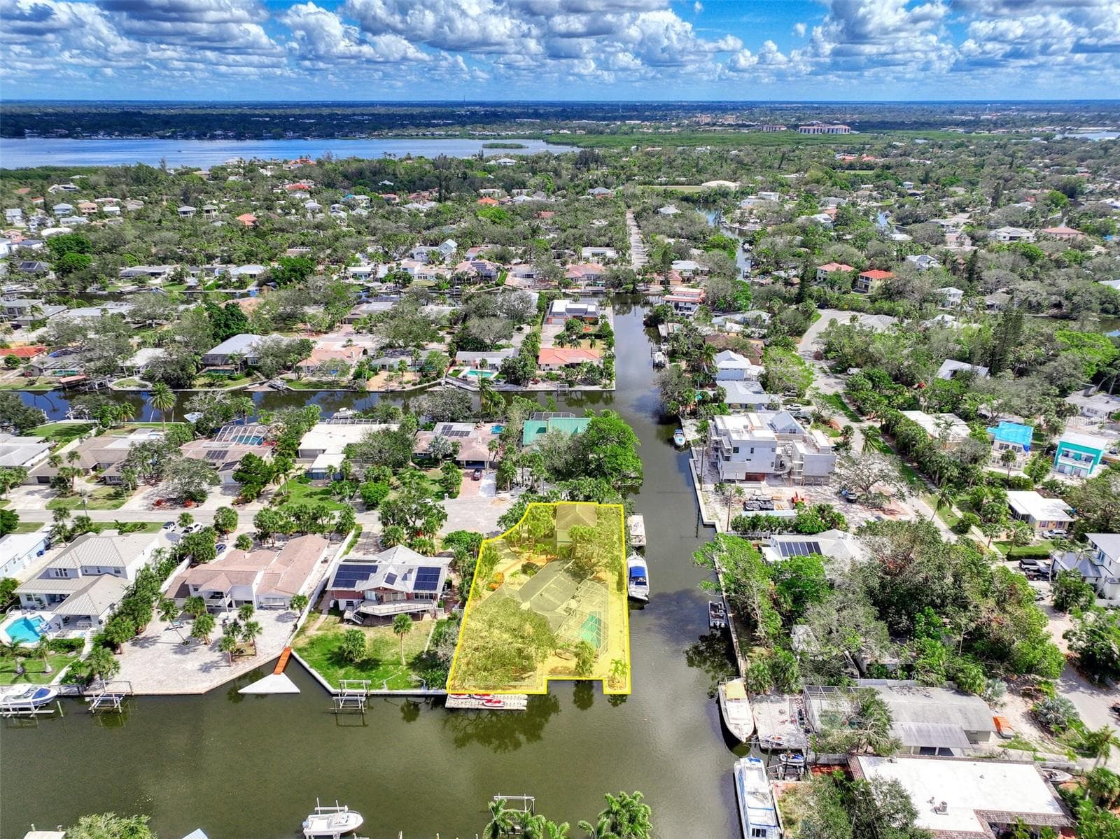 Single Family Residence at 5174 SANDY COVE AVE, SARASOTA, photo 9 of 16