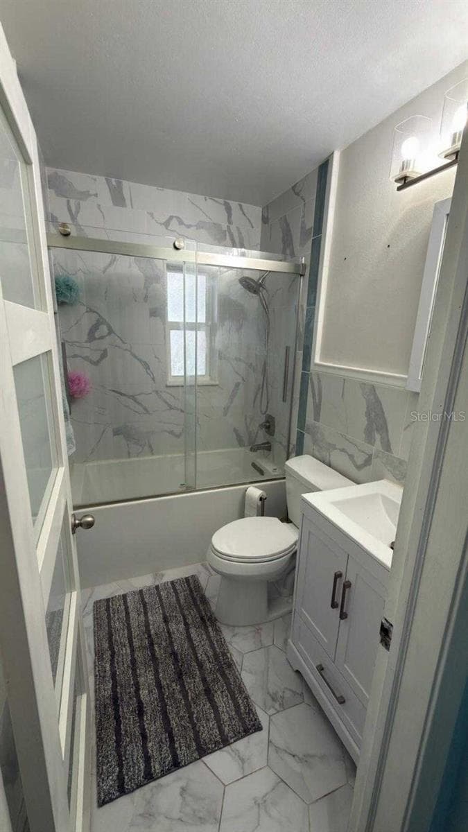 Single Family Residence at 324 36TH AVE NE, ST PETERSBURG, photo 5 of 15