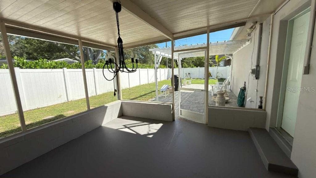 Single Family Residence at 324 36TH AVE NE, ST PETERSBURG, photo 12 of 15