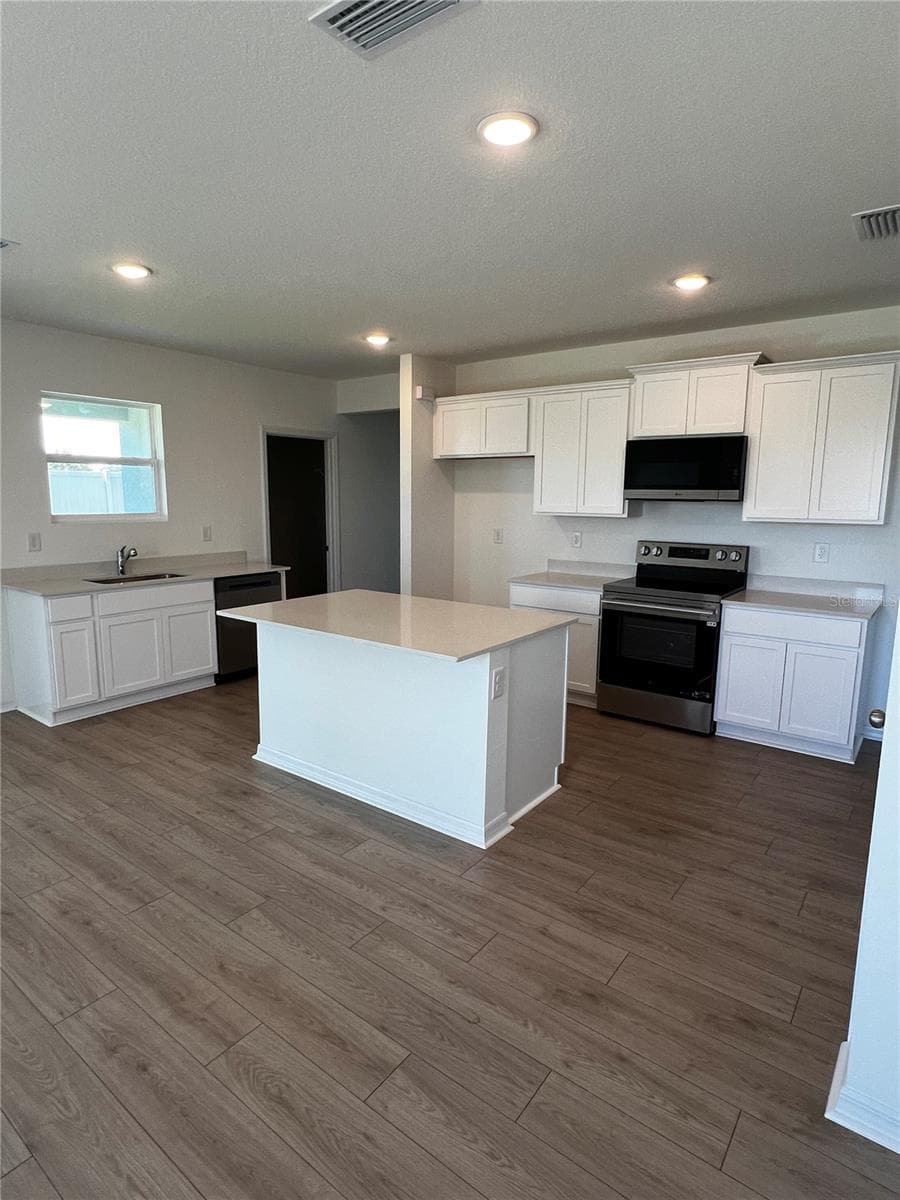 Kitchen - 12915 RED DEER PL, PARRISH