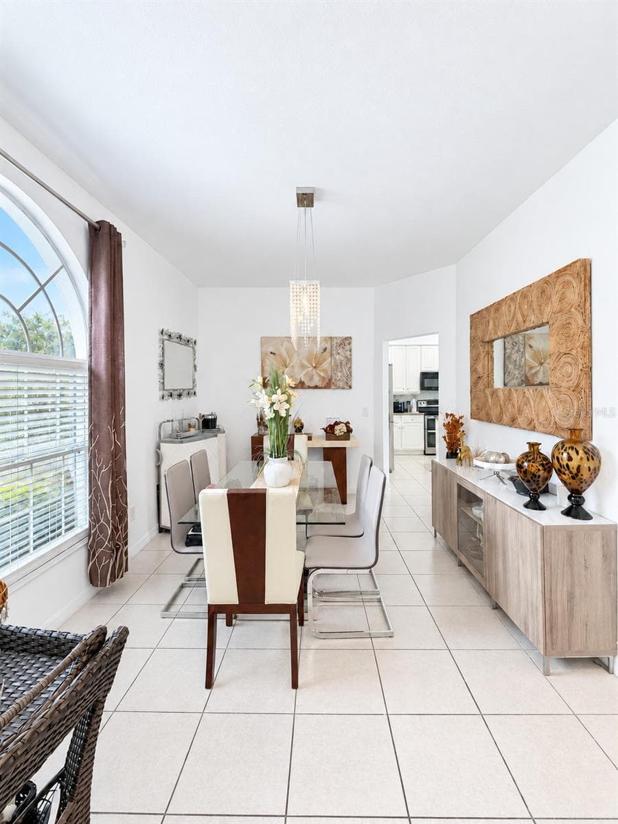 Single Family Residence at 1349 CASTLEPORT RD, WINTER GARDEN, photo 10 of 20