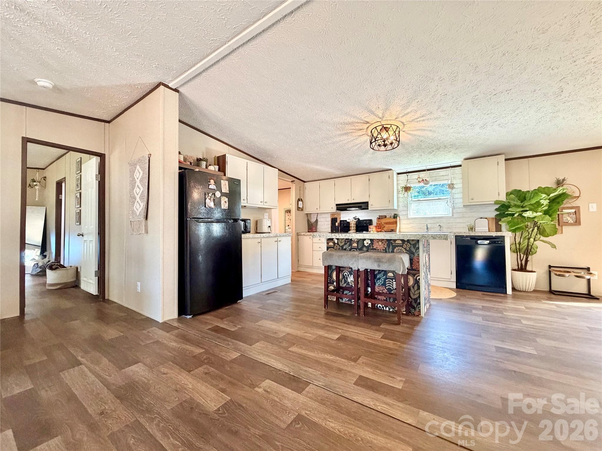Single Family Residence at 255 Liberty Estates Lane, Taylorsville, photo 12 of 35