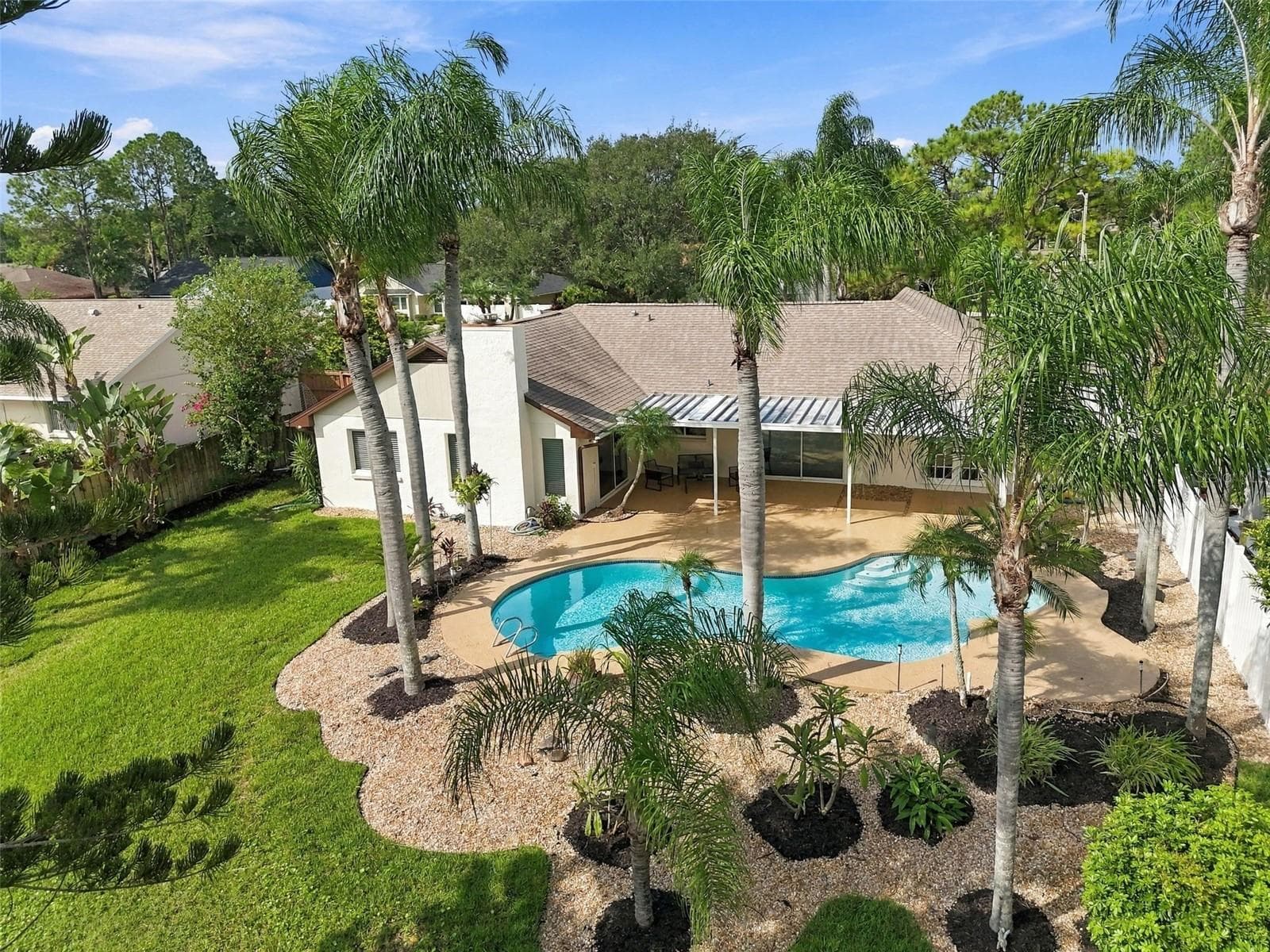 Covered Patio Pool & Lakeview - 15113 ALEXIS DR, TAMPA