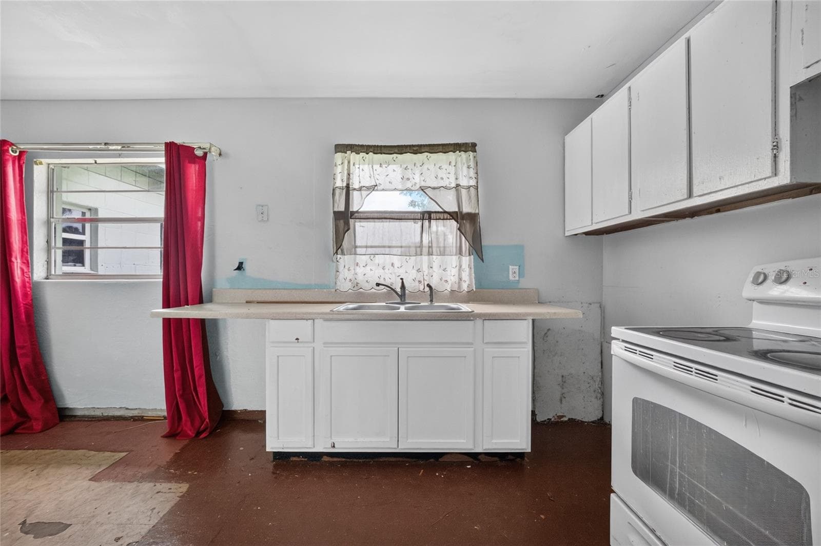 Single Family Residence at 1210 W 15TH ST, SANFORD, photo 14 of 35