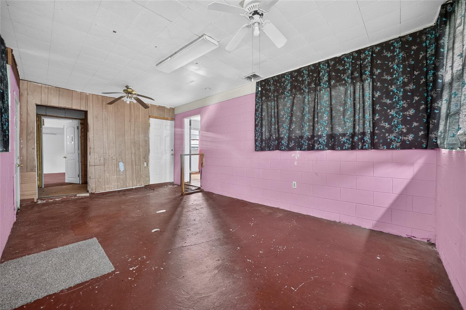 Single Family Residence at 1210 W 15TH ST, SANFORD, photo 24 of 35