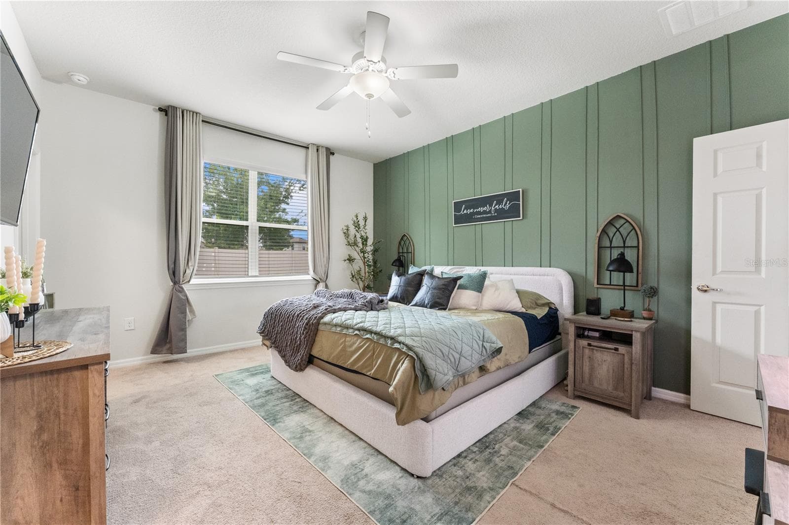 Single Family Residence at 18486 ROCOCO RD, SPRING HILL, photo 15 of 26