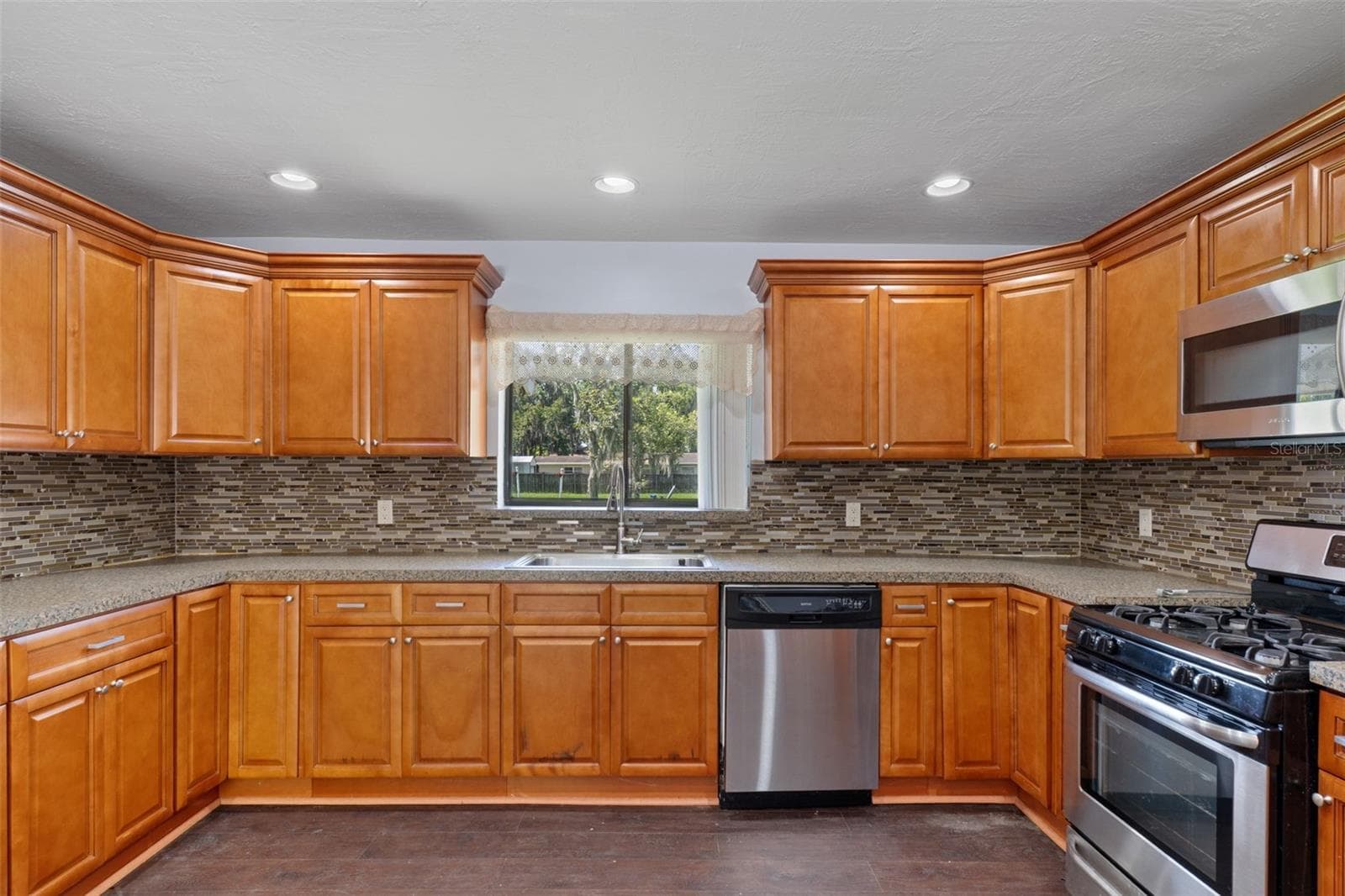 Single Family Residence at 149 & 151 SE PARADISE POINT RD, CRYSTAL RIVER, photo 8 of 47