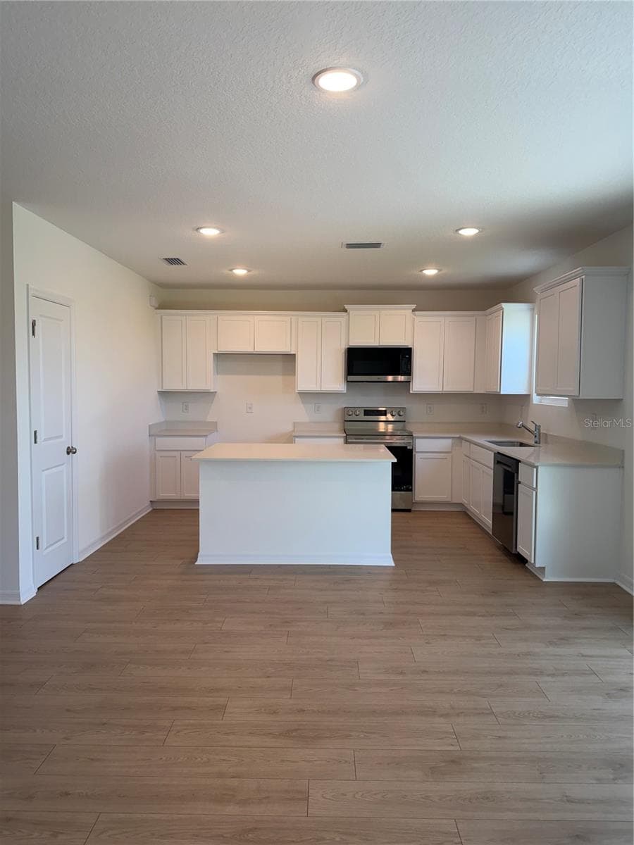 Kitchen - 12926 RED DEER PL, PARRISH