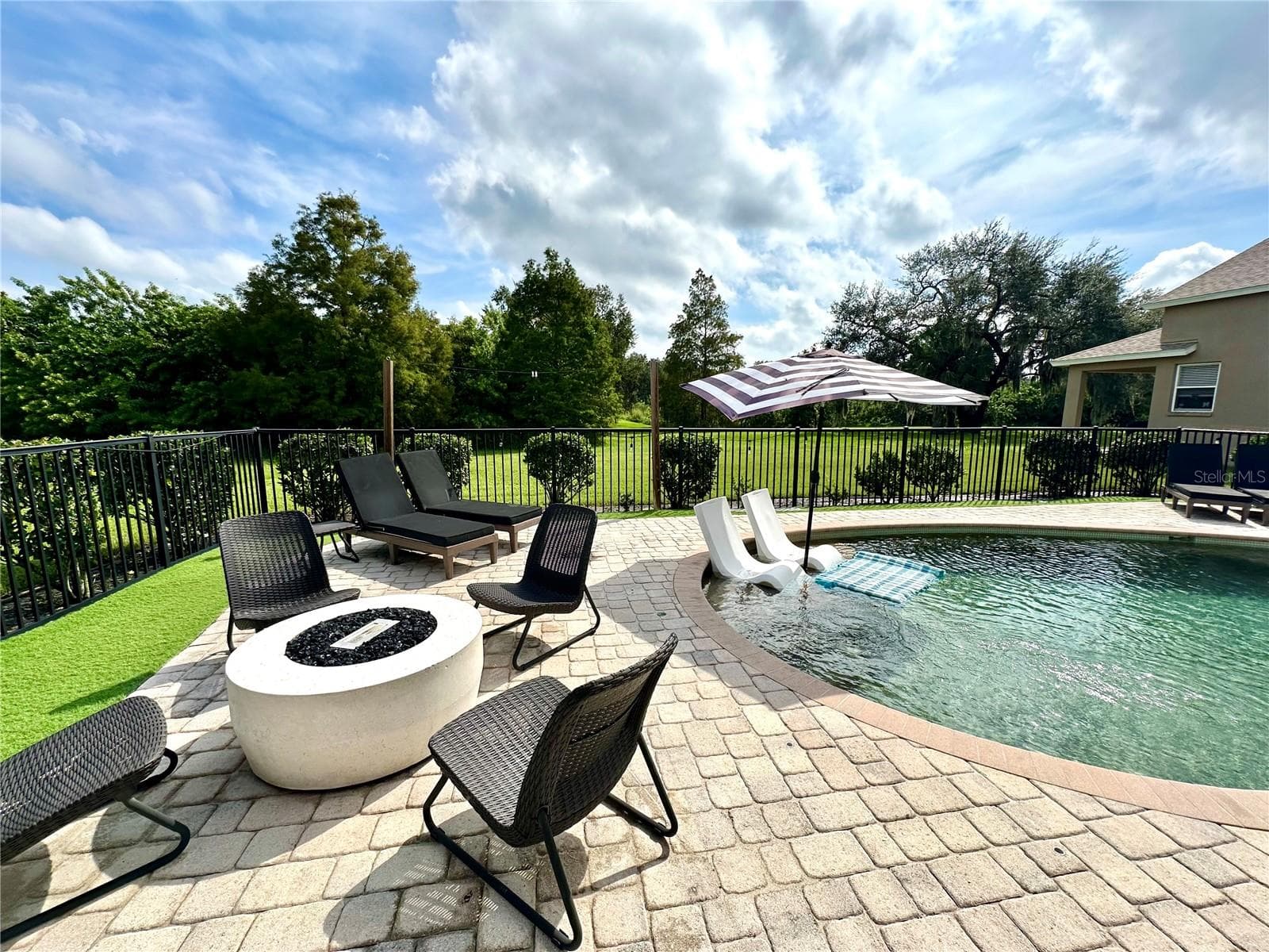 Single Family Residence at 5923 53RD LN E, BRADENTON, photo 45 of 51