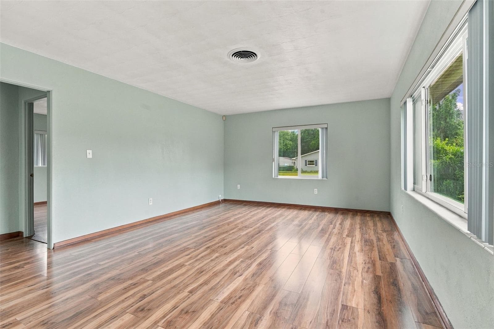 Living Room Form Front Door area - 480 W NEW YORK AVE, ORANGE CITY