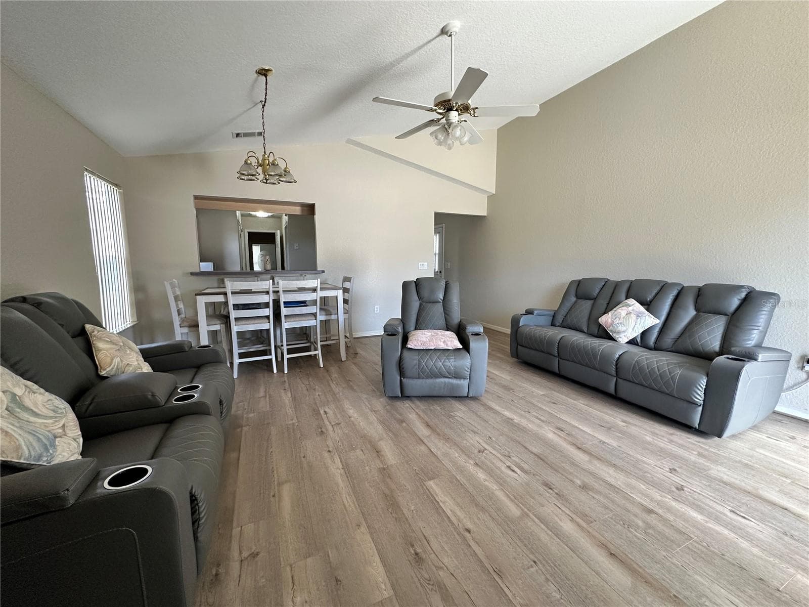 Single Family Residence at 1155 MOTORCOACH DR, POLK CITY, photo 5 of 27