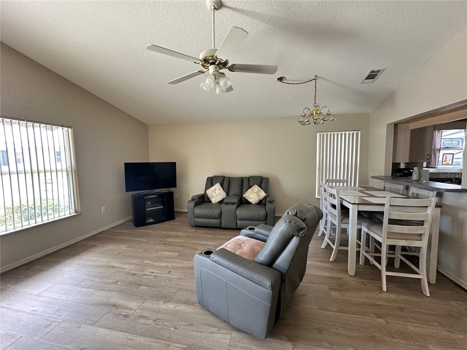 Single Family Residence at 1155 MOTORCOACH DR, POLK CITY, photo 6 of 27